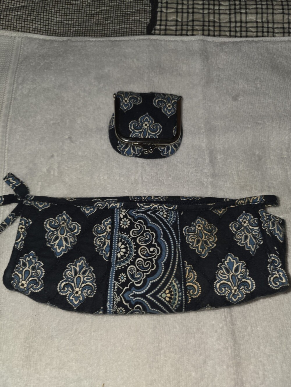 Vera Bradley Quilted Navy Blue Floral Makeup Bag & Coin Purse Set